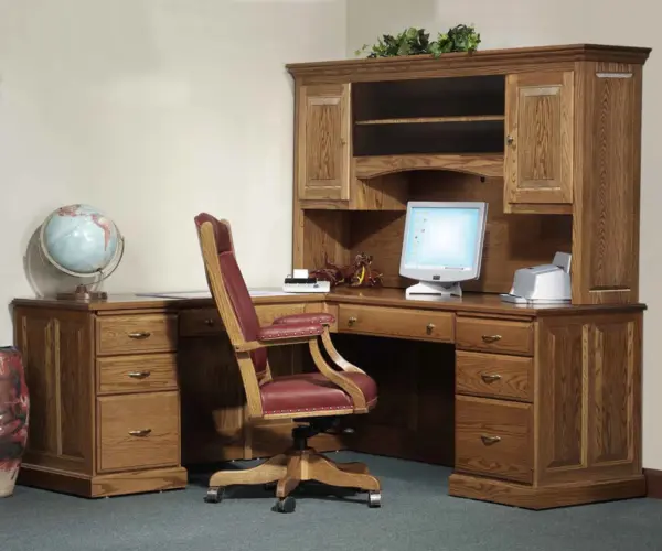 Highland L-Desk With Hutch